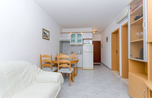 Sutivan Apartment | Apartment Mariner (47461-A1) - Sutivan - island Brac