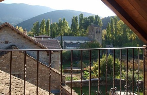 Ulle Cottage | Apartment Mandarina, Casapirineos