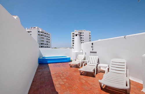Correeira Apartment | Apartment 'Mar, Sol E Sossego' with Private Pool, Private Terrace and Wi-Fi