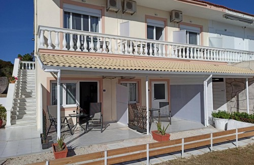 Marathias Apartment | Apartment 'Marathias 5001' with Sea View, Wi-Fi and Air Conditioning