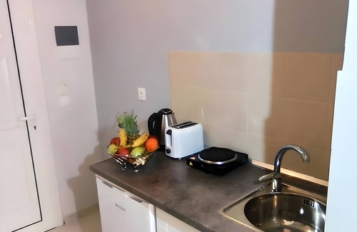 Marathias Apartment | Apartment 'Marathias 5003' with Sea View, Wi-Fi and Air Conditioning