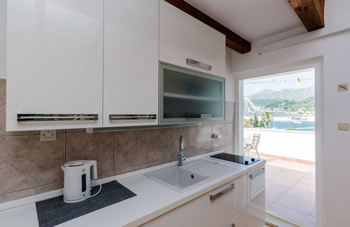 Lapad Apartment | Apartment Marina View - One-Bedroom Apartment with Terrace and Sea View