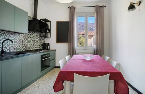 La Spezia Apartment | Apartment 'Merlino' with Balcony, Wi-Fi and Air Conditioning