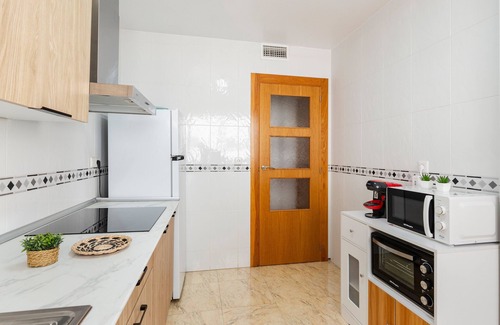 Archena Apartment | Apartment 'Mirador Del Seg' with Mountain View, Wi-Fi and Air Conditioning