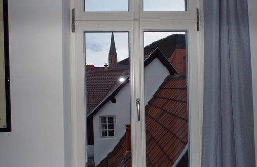 Lindenberg Apartment | Apartment Mittendrin - apartment/flat, shower, WC, 3 bedrooms