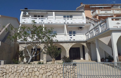 Metajna Apartment | Apartment Moonstone (90781-A1) - Metajna - island Pag