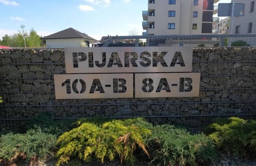Kostuchna Apartment | Apartment Moderna