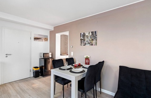 Oberweier Apartment | Apartment 'Moderne' with Private Terrace, Balcony and Wi-Fi