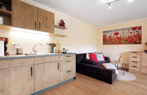 Schmogrow Apartment | Apartment 'Mohnblüte' with Shared Garden, Balcony and Wi-Fi