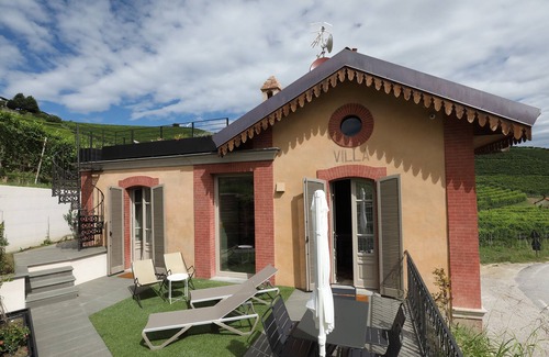 Barolo Apartment | Apartment Monforte 6 in Villa Giobatta