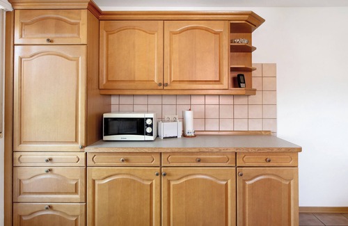 Auggen Apartment | Apartment 'Monika' with Shared Garden, Balcony and Wi-Fi