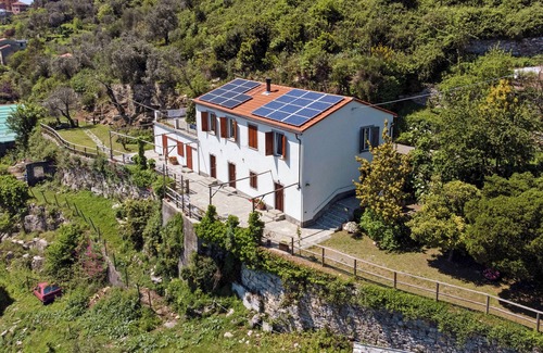Ruta Apartment | Apartment 'Monolocale Fattorialmare Viola' with Sea View, Shared Terrace & Wi-Fi