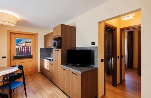 San Rocco Apartment | Apartment 'Monte Vago' with Mountain View, Shared Garden and Wi-Fi