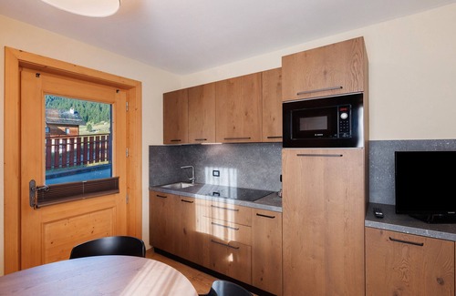 San Rocco Apartment | Apartment 'Monte Vago' with Mountain View, Shared Garden and Wi-Fi