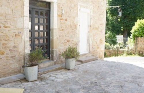Lamalou-les-Bains Apartment | Apartment n°3 - T2 bedroom & separate bathroom