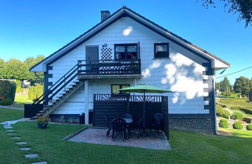Nidrum Apartment | Apartment near forest in Nidrum