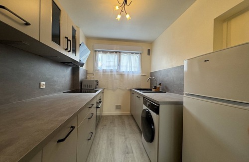 Pontlieue - Rocade Apartment | Apartment near Le Mans Circuit