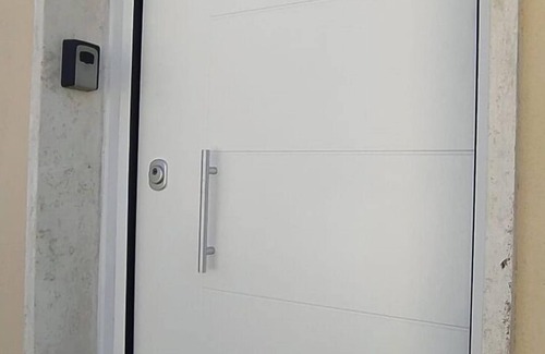 Civitavecchia Apartment | Apartment near the port, private parking space, self check-in