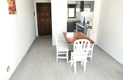Peniscola Apartment | Apartment near the beach, air conditioning, wifi, private parking.