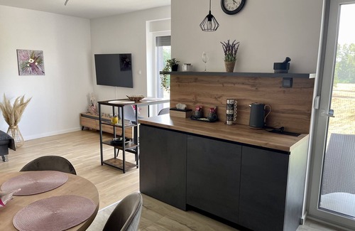 Durdevac Apartment | Apartment Nebo is a modern apartment with a view of the old town and mini zoo.