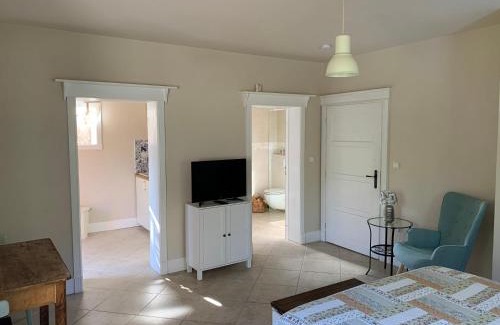 Duba Apartment | Apartment Nedamov