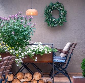 Stumm Apartment | Apartment Nester