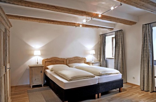 Stumm Apartment | Apartment Nester