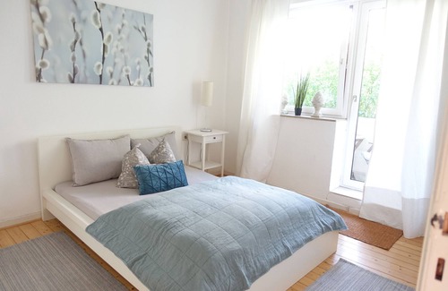Sudervorstadt Apartment | Apartment 'Nice Close To City' with Shared Garden, Balcony and Wi-Fi