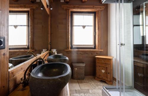 Ovaro Apartment | Apartment Nido del Pettirosso by Interhome