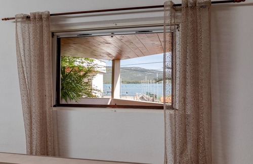 Hodilje Apartment | Apartment Nina & Kate - Comfort One Bedroom Apartment with Terrace and Sea View