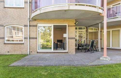 Julianadorp aan zee Apartment | Apartment in Julianadorp near the Beach
