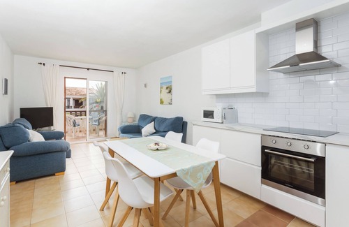 Les Deveses Apartment | Apartment 'Nueva Playa A8' with Sea View, Wi-Fi and Air Conditioning