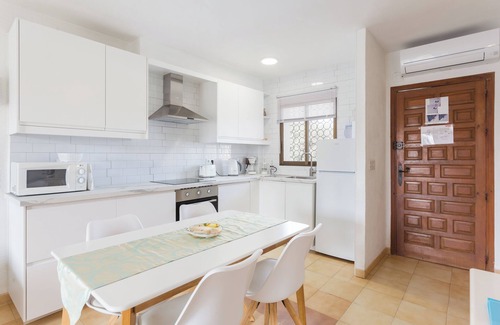Les Deveses Apartment | Apartment 'Nueva Playa A8' with Sea View, Wi-Fi and Air Conditioning