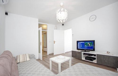 Istok Apartment | Apartment Nugal