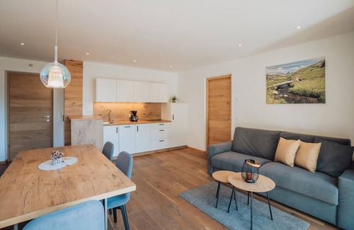 Rifiano Apartment | Apartment Oberegghof Ifinger with Mountain View and Wi-Fi