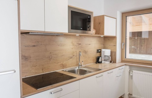 Velturno Apartment | Apartment 'Oberhemberger Hof Oanser' with Mountain View, Shared Terrace and Wi-Fi