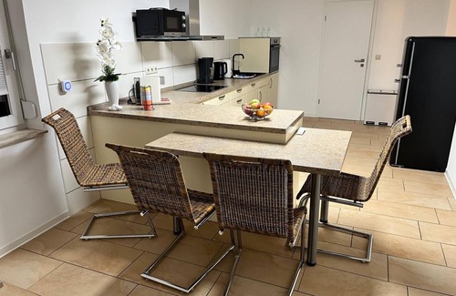 Dresden Apartment | Apartment 'Oleander' with Shared Terrace and Wi-Fi