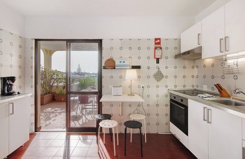 Olhos D'Agua Apartment | Apartment 'Olhos Do Mar Terrasse Vue Mer' with Sea View, Wi-Fi and Air Conditioning