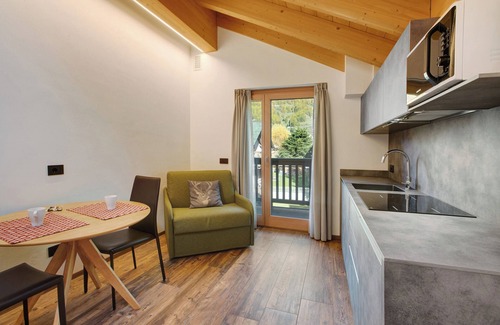 Bormio Apartment | Apartment "Olympic Chalet 12 13" near Slopes with 2 Balconies & Wi-Fi
