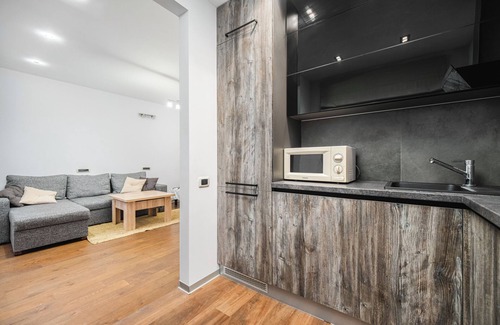 Pervomaysky District Apartment | Apartment on Nezavisimosti 74
