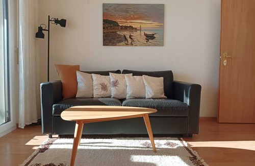 Orselina Apartment | Apartment on the 2nd floor for 1-4 persons.
