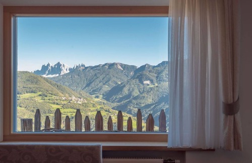 Feldthurns Apartment | Apartment on the mountain, with sauna and wonderful panorama - apartment for 3-7 people