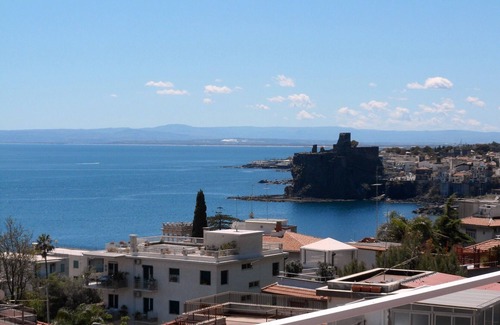 Aci Trezza Apartment | Apartment on the sea great bay view