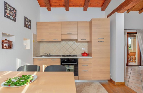 Baia Caddinas Apartment | Apartment 'Orizzonti 31' with Sea View, Private Terrace and Air Conditioning