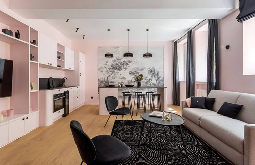 Old Lyon Apartment | Apartment overlooking Fourvière balcony