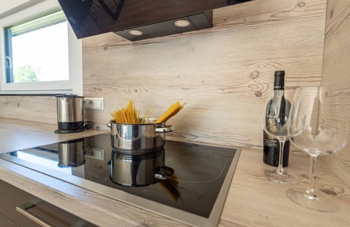 Unterschwarzach Apartment | Apartment Panorama, 80sqm, balcony, 2 bedrooms, max. 3 persons