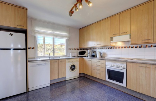 Buenas Noches House | Apartment 'Penthouse Bermuda Beach 3' with Sea View, Pool, Garden & Wi-Fi