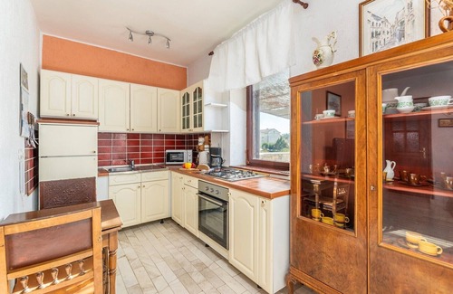 Peresiji Apartment | Apartment Peresiji AUB with Shared pool