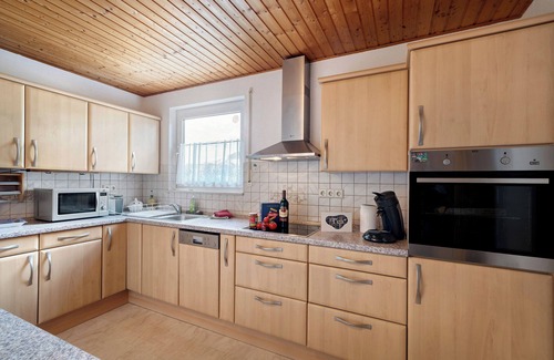 Sankt Georgen im Schwarzwald Apartment | Apartment 'Perkuhn' with Mountain View, Private Terrace and Wi-Fi
