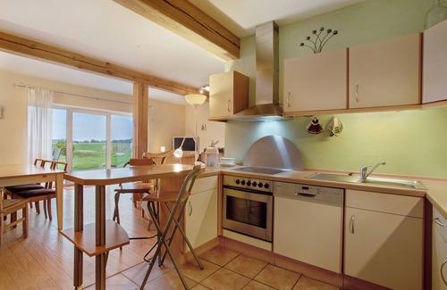 Zarnitz Apartment | Apartment "Poggenkrug Halbsguth" with Lake View, Private Terrace & Wi-Fi